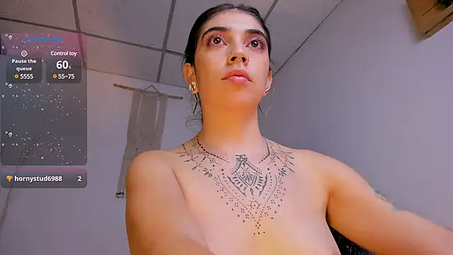 Snapshot of Nina-monroe chatting on 01.09.25 Nina-monroe online show from 01.09.25