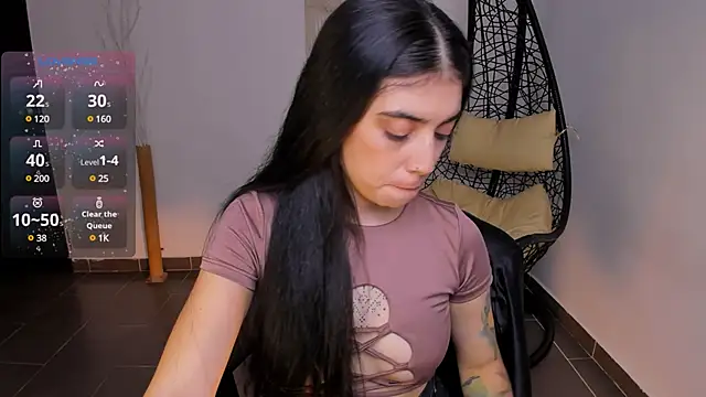 Snapshot of Nina-monroe chatting on 01.13.25 Nina-monroe online show from 01.13.25