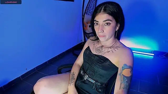 Snapshot of Nina-monroe chatting on 02.28.26 Nina-monroe online show from 02.28.26