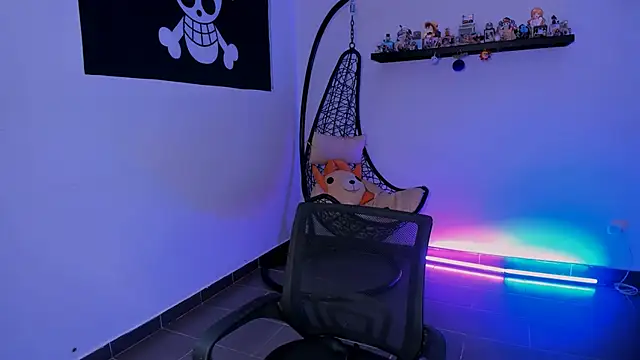 Snapshot of Nina-monroe chatting on 03.08.26 Nina-monroe online show from 03.08.26