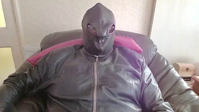 Snapshot of Leatherman63 chatting on 07.02.26 Leatherman63 online show from 07.02.26