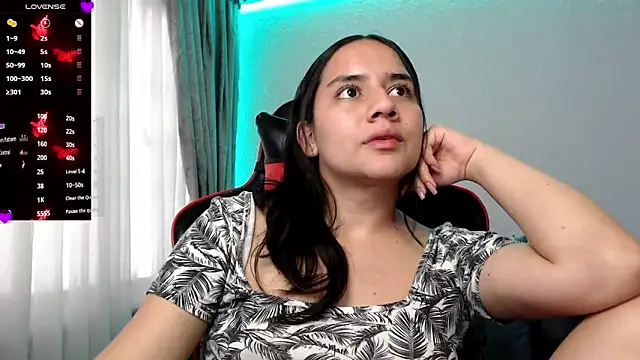 Lexyevans online show from 12.04.24