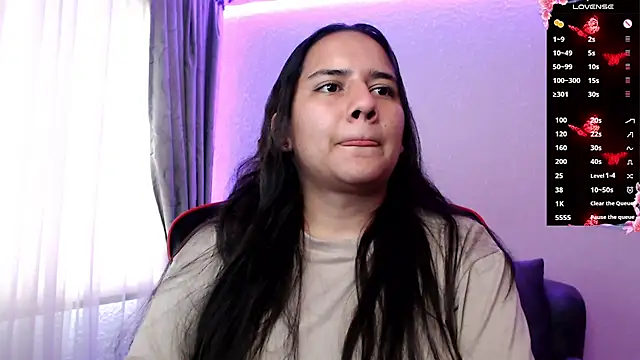 Lexyevans online show from 02.14.25