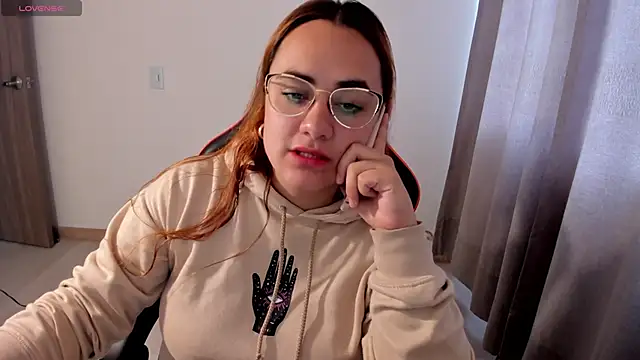 maryluna95 online show from 11.25.25