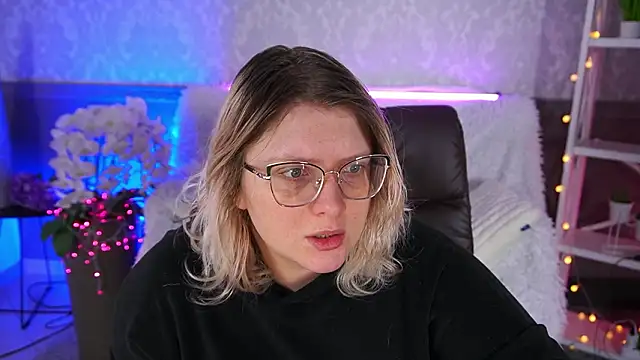 CoolTatis online show from 02.04.26