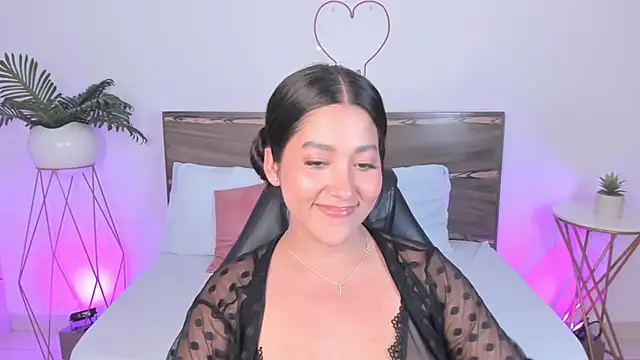 Snapshot of ivette_bocelly chatting on 02.25.25 ivette bocelly online show from 02.25.25