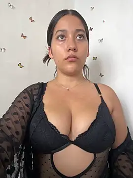 Snapshot of ivette_bocelly chatting on 09.26.25 ivette bocelly online show from 09.26.25