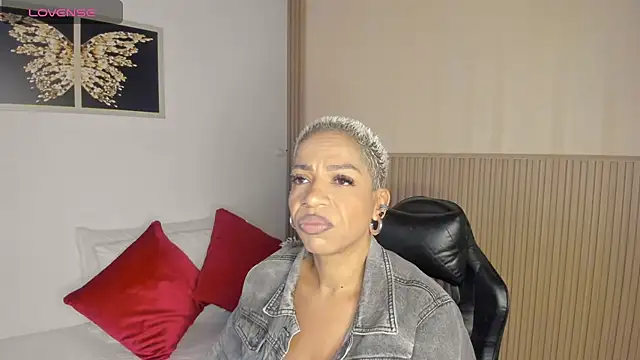 summer night  online show from 04.16.26