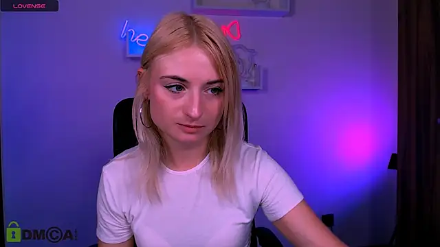 Snapshot of melisa_white1 chatting on 07.18.26 melisa white1 online show from 07.18.26