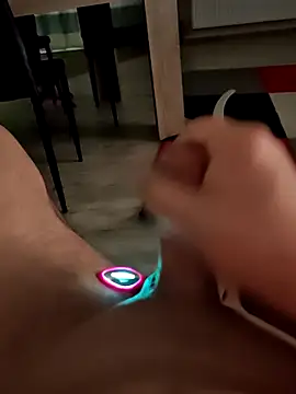 Szeltolo001 online show from 02.12.26