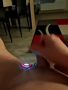 Szeltolo001 online show from 03.08.26