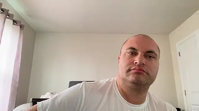 SluggishChase99 online show from 03.31.26