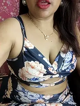 Snapshot of joya_bhabi chatting on 04.18.26 joya bhabi online show from 04.18.26