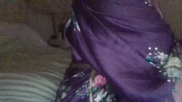 Snapshot of CaylenGee chatting on 12.15.25 CaylenGee online show from 12.15.25