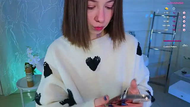 Hayle Hill online show from 03.10.25