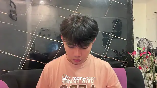 hoenika online show from 02.04.26