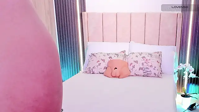  alaiasmile  online show from 07.07.26