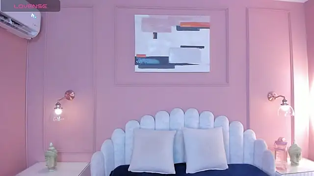 Snapshot of mara_brooks chatting on 02.20.25 mara brooks online show from 02.20.25