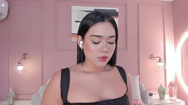 Snapshot of mara_brooks chatting on 09.12.25 mara brooks online show from 09.12.25