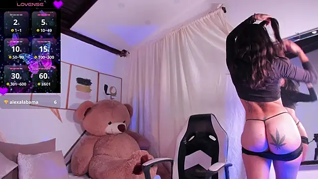 Snapshot of maye_wells chatting on 01.06.25 maye wells online show from 01.06.25