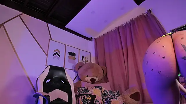 Snapshot of maye_wells chatting on 02.27.25 maye wells online show from 02.27.25