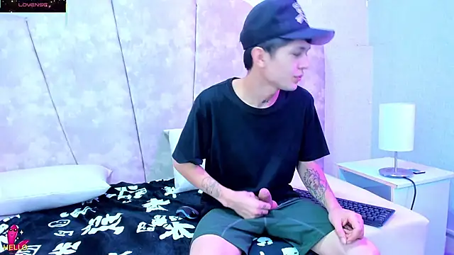 kendalltaylorr online show from 03.12.25