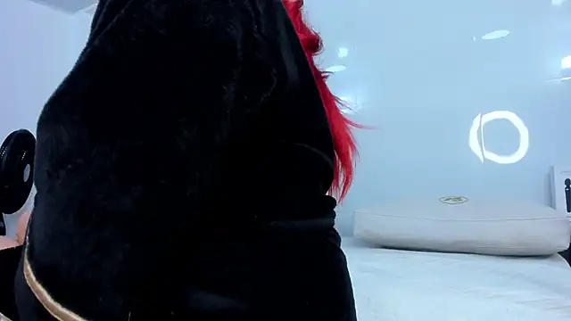 Dalia-Prada online show from 09.27.25