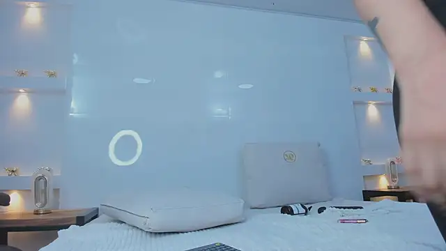 Dalia-Prada online show from 03.21.26