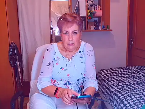 Victoria5643 online show from 02.17.25