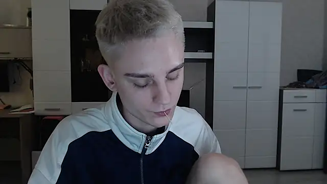 angryzan online show from 02.14.25