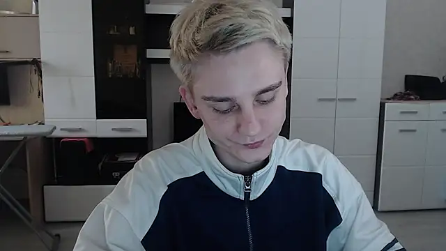 angryzan online show from 03.18.25