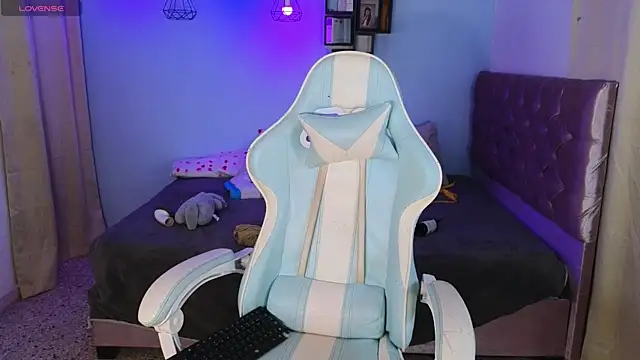 Peggy Funn online show from 01.13.25