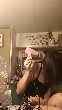 Snapshot of whitetrashdirtyslut chatting on 03.21.26 whitetrashdirtyslut online show from 03.21.26