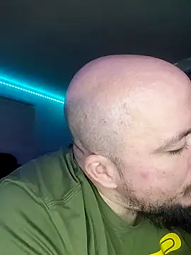 Snapshot of Spunonymous chatting on 02.01.25 Spunonymous online show from 02.01.25