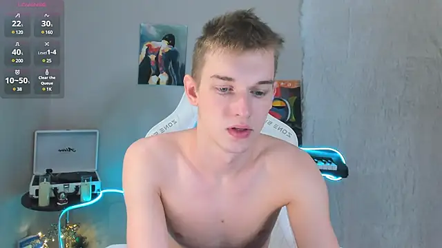 Snapshot of 4ever_dude chatting on 02.06.25 4ever dude online show from 02.06.25