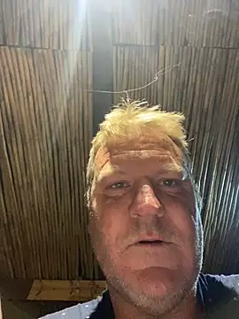 Snapshot of sexycouple109 chatting on 12.27.24 sexycouple109 online show from 12.27.24