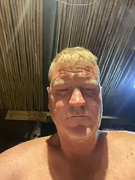 Snapshot of sexycouple109 chatting on 02.12.25 sexycouple109 online show from 02.12.25