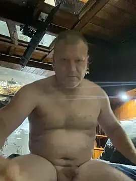 Snapshot of sexycouple109 chatting on 10.21.25 sexycouple109 online show from 10.21.25