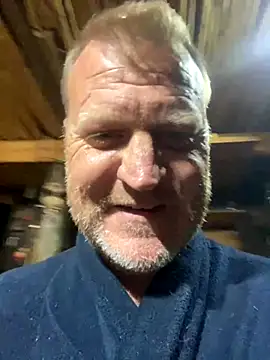 Snapshot of sexycouple109 chatting on 10.28.25 sexycouple109 online show from 10.28.25