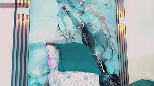 khiara moretti online show from 02.03.26