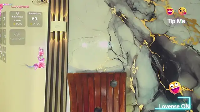 khiara moretti online show from 02.17.26