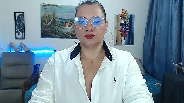 Aleja Gonzales online show from 01.10.26