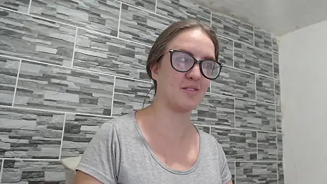 Snapshot of Venus_Santana chatting on 12.17.24 Venus Santana online show from 12.17.24