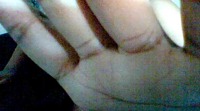 Snapshot of THUEBA17 chatting on 01.10.25 THUEBA17 online show from 01.10.25