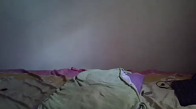 Snapshot of THUEBA17 chatting on 02.16.25 THUEBA17 online show from 02.16.25