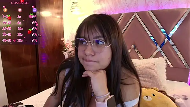 Snapshot of Miaa_Smiith1 chatting on 01.31.25 Miaa Smiith1 online show from 01.31.25