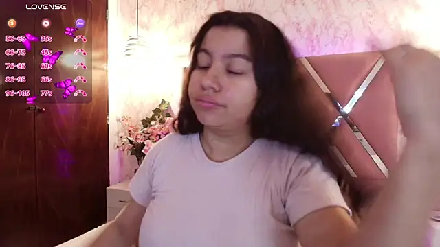 Snapshot of Miaa_Smiith1 chatting on 02.24.25 Miaa Smiith1 online show from 02.24.25