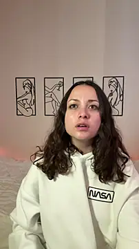 Megan Rodrigo online show from 11.28.25