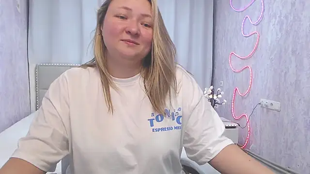 SallyVerda online show from 07.11.26