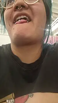 lucky-leah online show from 06.13.26